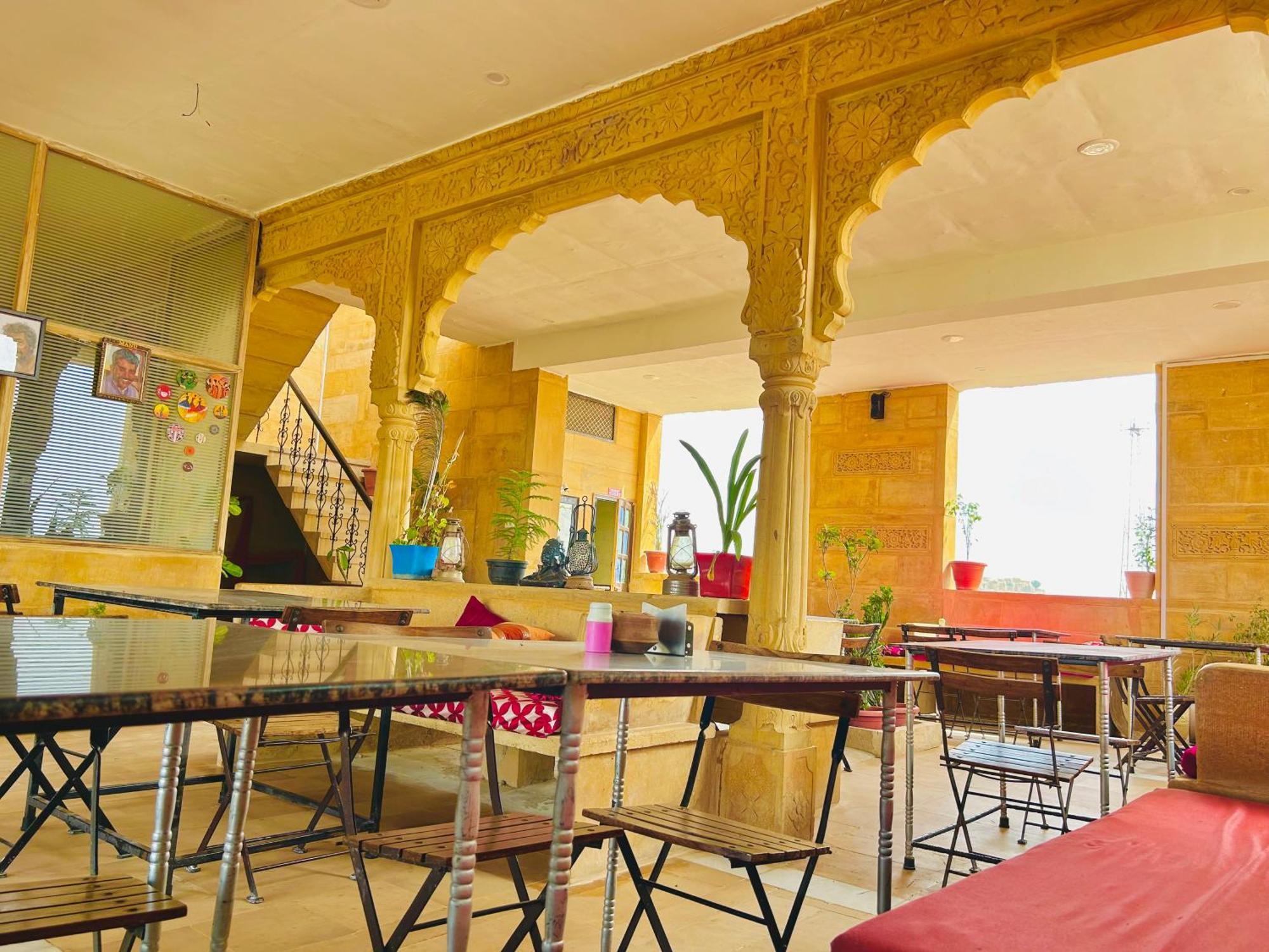 Hotel Pol Haveli Джайсалмер Экстерьер фото